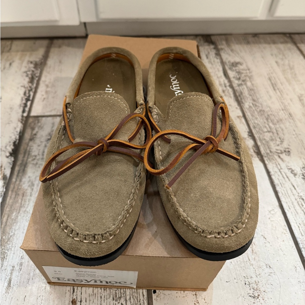 Easymoc Stone Suede Men’s sz 9.5 US